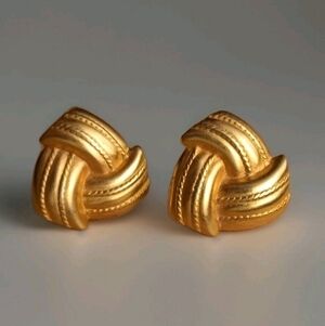 Lot Of Vintage Earrings Various Makers And Styles Anne Klein, Napier, Dena & +